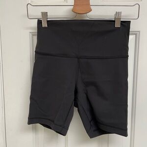 Lululemon Wunder Train High Rise 6" Shorts